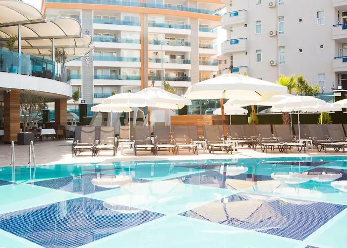 Sunprime C-Lounge - Adult Only